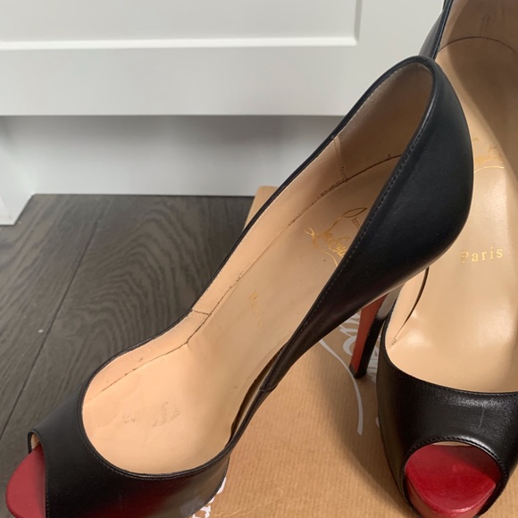 Authentic Christian Louboutin Very Prive size 38 - Picture 4 of 7